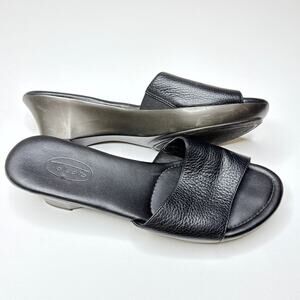Talbots Open-Toe Wedge 2" Heels Size 8AA Black Textured Leather‎ Slip-on Sandal
